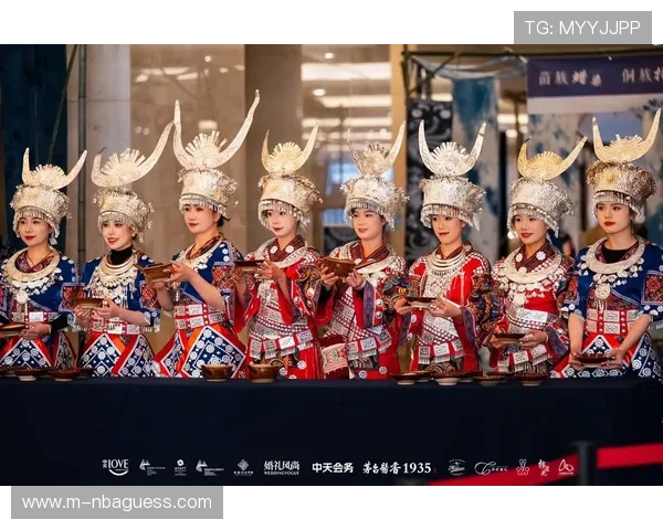 百花廊桥起点设计融合黎族苗族文化元素，展现海南少数民族特色