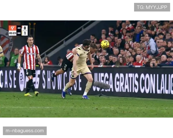 半场：巴萨1-1瓦伦西亚，亚马尔世界波破门后伤退