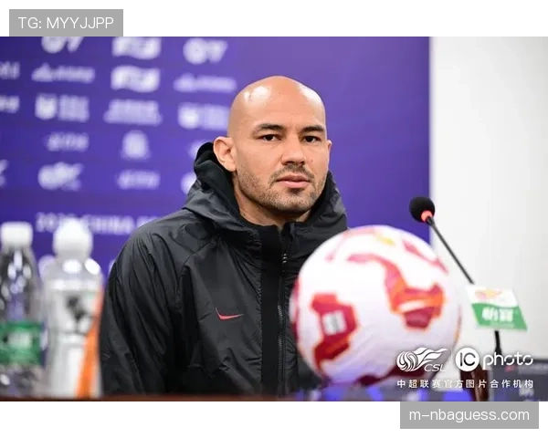 成都蓉城5-1大胜青岛西海岸,费利佩生日夜替补登场上演帽子戏法 成都蓉城5-1大胜青岛西海岸,费利佩生日夜替补登场上演帽子戏法