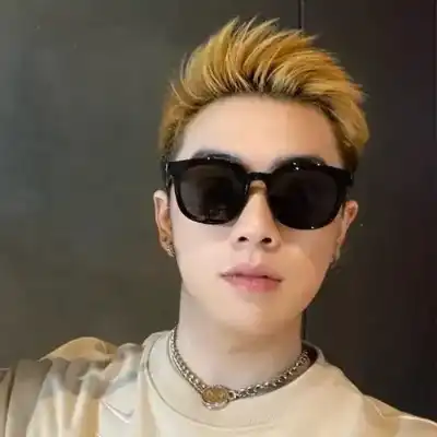 孔旭蔚